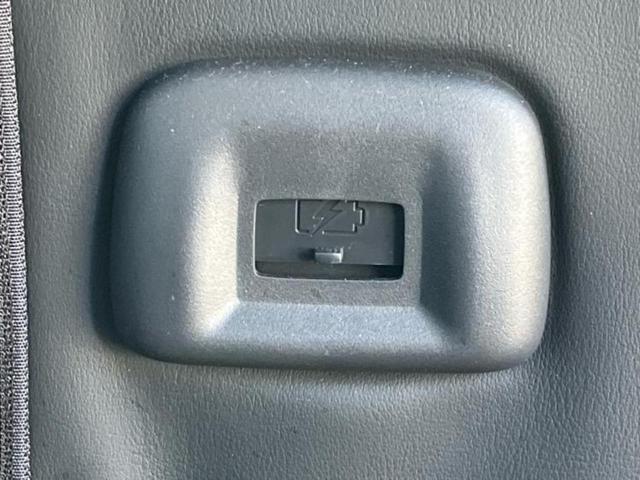 セレナ ｅパワーハイウェイスターＶ　新品タイヤ／保証書／純正　９インチ　メモリーナビ／インテリジェントルームミラー／エマージェンシーブレーキ／両側電動スライドドア／アラウンドビューモニター／車線逸脱防止支援システム／プロパイロット（46枚目）