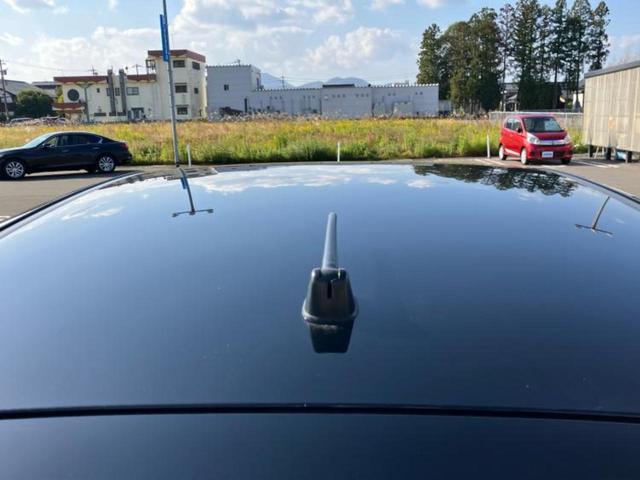 フィット ｅＨＥＶホーム　新品タイヤ／保証書／社外　ＳＤナビ／ホンダセンシング／車線逸脱防止支援システム／シート　ハーフレザー／ヘッドランプ　ＬＥＤ／Ｂｌｕｅｔｏｏｔｈ接続／ＥＴＣ／ＥＢＤ付ＡＢＳ／横滑り防止装置　バックカメラ（42枚目）