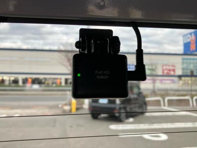 ＷＥＣＡＲＳの展示場では実際に見て、触ってお車をお選びいただけます！知識の豊富な営業スタッフが様々なカーライフをご提案いたします！