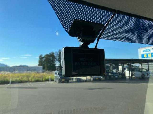 ワゴンＲ ＦＸリミテッド　新品タイヤ／ＥＢＤ付ＡＢＳ／アイドリングストップ／禁煙車／エアバッグ　運転席／エアバッグ　助手席／アルミホイール　純正　１４インチ／パワーウインドウ／エンジンスタートボタン／キーレススタート（33枚目）