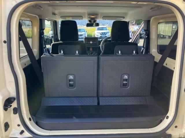 ジムニー ４ＷＤ　ＸＬ　保証書／セーフティサポート（スズキ）／シートヒーター　前席／車線逸脱防止支援システム／ＥＢＤ付ＡＢＳ／横滑り防止装置／アイドリングストップ／ターボ／衝突安全ボディ／アルミホイール　純正　１６インチ（8枚目）