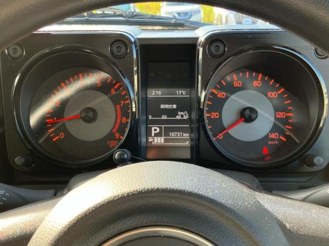 ジムニー ４ＷＤ　ＸＬ　保証書／セーフティサポート（スズキ）／シートヒーター　前席／車線逸脱防止支援システム／ＥＢＤ付ＡＢＳ／横滑り防止装置／アイドリングストップ／ターボ／衝突安全ボディ／アルミホイール　純正　１６インチ（11枚目）