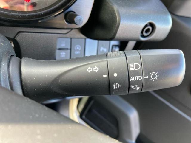 ジムニー ４ＷＤ　ＸＬ　保証書／セーフティサポート（スズキ）／シートヒーター　前席／車線逸脱防止支援システム／ＥＢＤ付ＡＢＳ／横滑り防止装置／アイドリングストップ／ターボ／衝突安全ボディ／アルミホイール　純正　１６インチ（13枚目）