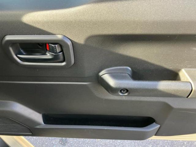 ジムニー ４ＷＤ　ＸＬ　保証書／セーフティサポート（スズキ）／シートヒーター　前席／車線逸脱防止支援システム／ＥＢＤ付ＡＢＳ／横滑り防止装置／アイドリングストップ／ターボ／衝突安全ボディ／アルミホイール　純正　１６インチ（24枚目）