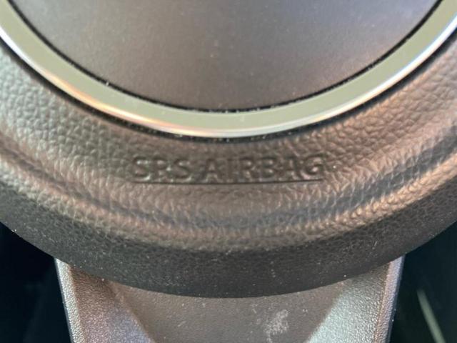 ジムニー ４ＷＤ　ＸＬ　保証書／セーフティサポート（スズキ）／シートヒーター　前席／車線逸脱防止支援システム／ＥＢＤ付ＡＢＳ／横滑り防止装置／アイドリングストップ／ターボ／衝突安全ボディ／アルミホイール　純正　１６インチ（25枚目）