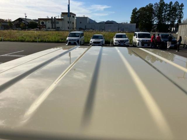 ジムニー ４ＷＤ　ＸＬ　保証書／セーフティサポート（スズキ）／シートヒーター　前席／車線逸脱防止支援システム／ＥＢＤ付ＡＢＳ／横滑り防止装置／アイドリングストップ／ターボ／衝突安全ボディ／アルミホイール　純正　１６インチ（38枚目）
