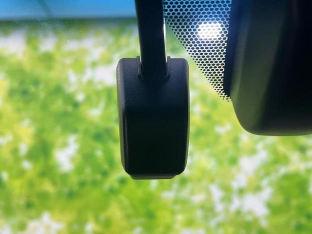 ハリアー Ｚ　ＪＢＬ／保証書／純正　ＳＤナビ／デジタルインナーミラー／トヨタセーフティセンス／シートヒーター　前席／パノラミックビューモニター／車線逸脱防止支援システム／シート　ハーフレザー　衝突被害軽減システム（21枚目）