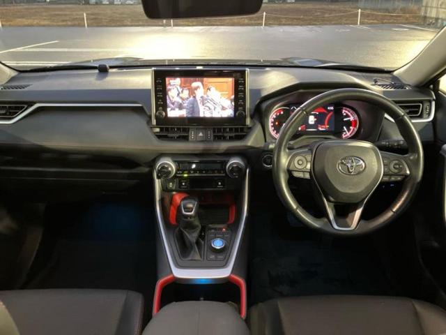 RAV4 4WDアドベンチャーオフロードパッケージ 新品タイヤ/保証書/ディスプレイオーディオ+ナビ9インチ/デジタルインナーミラー/トヨタセーフティセンス/エアーシート 前席/車線逸脱防止支援システム/シート 合皮/電動バックドア バックカメラ(4枚目)