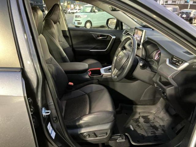 RAV4 4WDアドベンチャーオフロードパッケージ 新品タイヤ/保証書/ディスプレイオーディオ+ナビ9インチ/デジタルインナーミラー/トヨタセーフティセンス/エアーシート 前席/車線逸脱防止支援システム/シート 合皮/電動バックドア バックカメラ(5枚目)