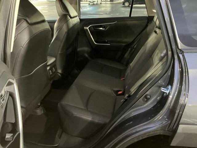 RAV4 4WDアドベンチャーオフロードパッケージ 新品タイヤ/保証書/ディスプレイオーディオ+ナビ9インチ/デジタルインナーミラー/トヨタセーフティセンス/エアーシート 前席/車線逸脱防止支援システム/シート 合皮/電動バックドア バックカメラ(8枚目)
