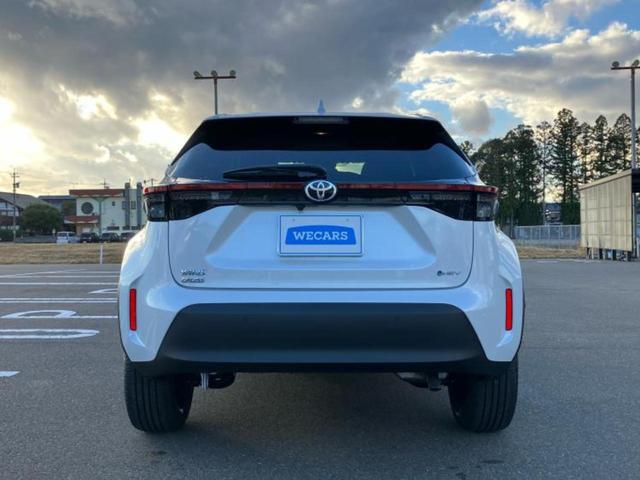 ヤリスクロス ハイブリッドZ 保証書/ディスプレイオーディオ+ナビ/トヨタセーフティセンス/シートヒーター 前席/パノラミックビューモニター/車線逸脱防止支援システム/シート ハーフレザー/電動バックドア/登録済未使用車 禁煙車(48枚目)