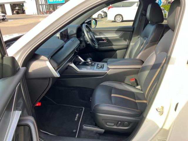 CX-60 4WD XDハイブリッドエクスクルーシブスポーツ 新品タイヤ/BOSE/保証書/純正 12.3インチ メモリーナビ/フリップダウンモニター 社外 9インチ/アイアクティブセンス(マツダ)/シートヒーター 全席/全方位モニター 衝突被害軽減システム(7枚目)