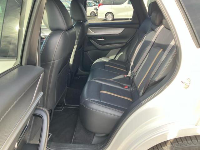CX-60 4WD XDハイブリッドエクスクルーシブスポーツ 新品タイヤ/BOSE/保証書/純正 12.3インチ メモリーナビ/フリップダウンモニター 社外 9インチ/アイアクティブセンス(マツダ)/シートヒーター 全席/全方位モニター 衝突被害軽減システム(8枚目)