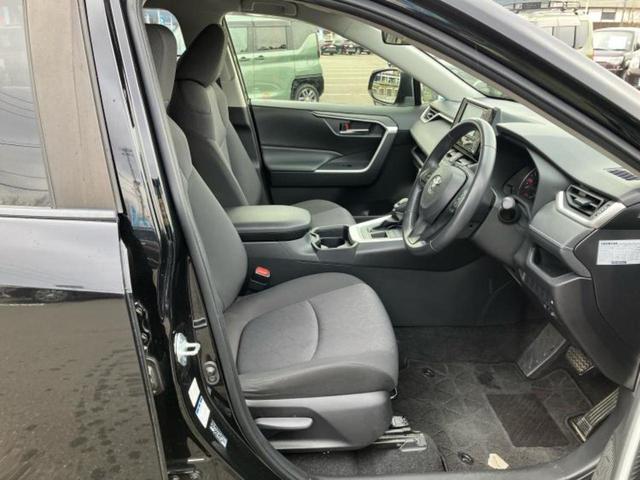 RAV4 4WD X 新品タイヤ/純正 SDナビ/トヨタセーフティセンス/車線逸脱防止支援システム/ヘッドランプ LED/Bluetooth接続/ETC/EBD付ABS/横滑り防止装置/アイドリングストップ バックカメラ(5枚目)