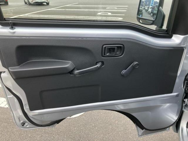 ハイゼットトラック ４ＷＤスタンダード　スマートアシスト（トヨタ・ダイハツ）／車線逸脱防止支援システム／ＥＢＤ付ＡＢＳ／横滑り防止装置／アイドリングストップ／エアバッグ　運転席／エアバッグ　助手席／パワーステアリング／オートライト　４ＷＤ（8枚目）