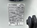 WECARSの展示場では実際に見て、触ってお車をお選びいただけます!知識の豊富な営業スタッフが様々なカーライフをご提案いたします!