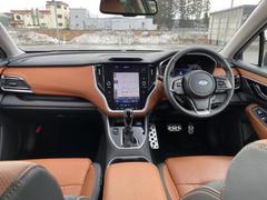 「この車の写真をもっと見たい」「状態が気になる」「この装備はついている？」どんな小さな疑問でもお気軽にお問い合わせください！ 4