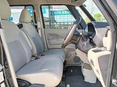 ＷＥＣＡＲＳではほぼ毎日新しい在庫車両を入荷しております！お客様のこだわりを叶える１台がきっとＷＥＣＡＲＳにあるはずです！ 5