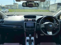 「この車の写真をもっと見たい」「状態が気になる」「この装備はついている？」どんな小さな疑問でもお気軽にお問い合わせください！ 4