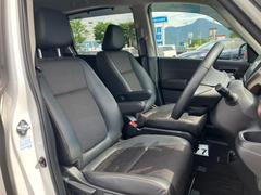 「この車の写真をもっと見たい」「状態が気になる」「この装備はついている？」どんな小さな疑問でもお気軽にお問い合わせください！ 4