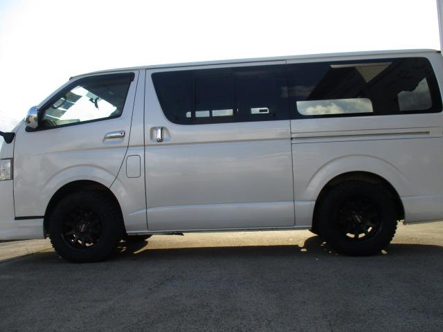 スーパーGL/ナビ・バックカメラ・新品タイヤ オープンカントリー215/70R16・タイミングベルト交換済・中古スタッドレスタイヤあり(4枚目)