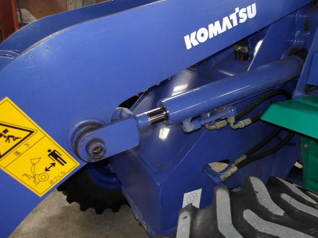 日本 　コマツ　ホイールローダー　ＷＡ３０－５Ｅ　キャビン　ヒーター付　回転灯　小型特殊　稼働時間７１２ｈ（24枚目）