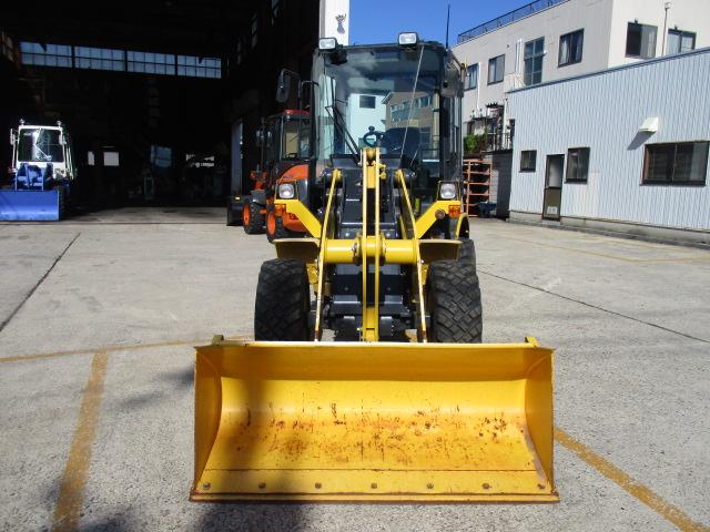 日本  コマツ ホイールローダー WA30-6E0 キャビン スノータイヤ 小型特殊 稼働時間347h(2枚目)