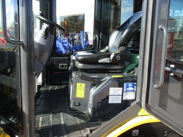 日本  コマツ ホイールローダー WA30-6E0 キャビン スノータイヤ 小型特殊 稼働時間347h(20枚目)