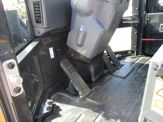 日本  コマツ ホイールローダー WA30-6E0 キャビン スノータイヤ 小型特殊 稼働時間347h(24枚目)