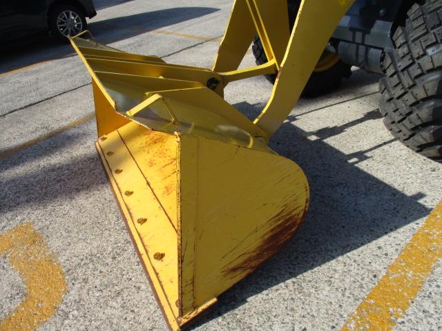 日本  コマツ ホイールローダー WA30-6E0 キャビン スノータイヤ 小型特殊 稼働時間347h(32枚目)