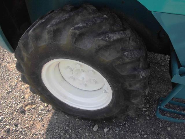 日本 　ヤンマー　Ｖ３－５Ａ　タイヤショベル　ホイルローダ　４ＷＤ（15枚目）