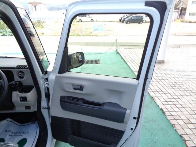 �C���e���A�̓O���[×�O���[�W���ŗ������������͋C