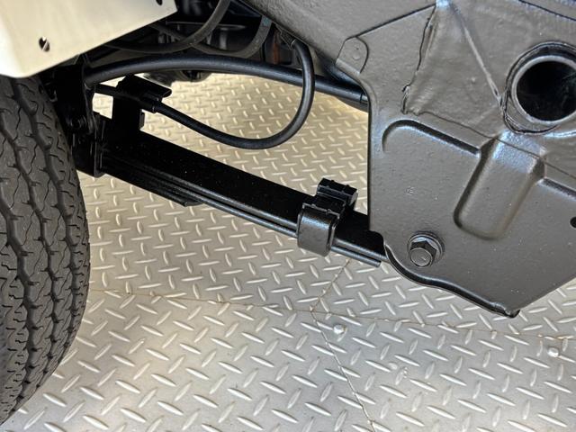 【ダイハツカフェ】店舗へご来店いただいたお客様にはドリンクとスイーツの提供をしております!季節によって変わるお茶菓子は当社ブログでも紹介しております。