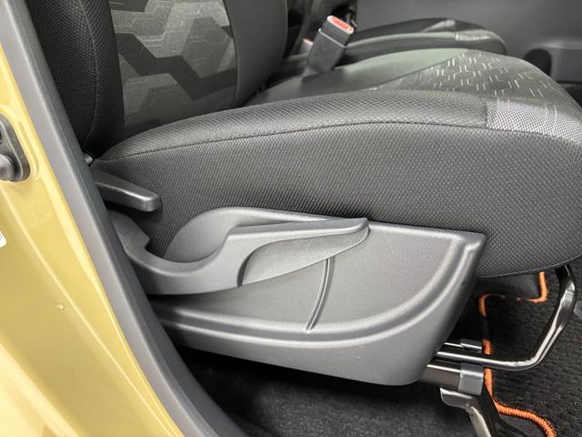 タント ファンクロスターボ　ターボ　防錆塗装済み　オーディオレス　両側パワースライドドア　両側シートヒーター　撥水加工シート　ＵＳＢソケット　プッシュスタート　キーフリー　格納式テーブル　電動格納ミラー　スマートアシスト（22枚目）