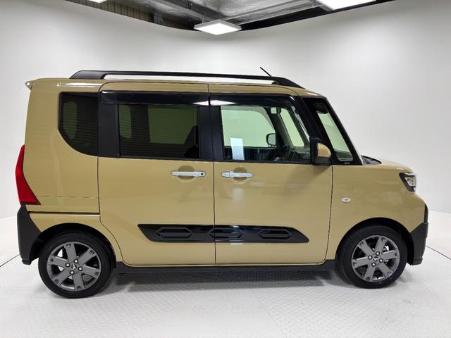 タント ファンクロスターボ　ターボ　防錆塗装済み　オーディオレス　両側パワースライドドア　両側シートヒーター　撥水加工シート　ＵＳＢソケット　プッシュスタート　キーフリー　格納式テーブル　電動格納ミラー　スマートアシスト（33枚目）