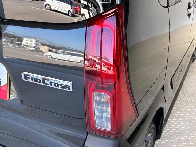 タント ファンクロスターボ　ＣＤチューナー　シートヒーター　ＣＶＴ　　オートライト　オートエアコン　ターボエンジン　両側電動スライドドア　ＬＥＤヘッドランプ　ＬＥＤフォグランプ（44枚目）