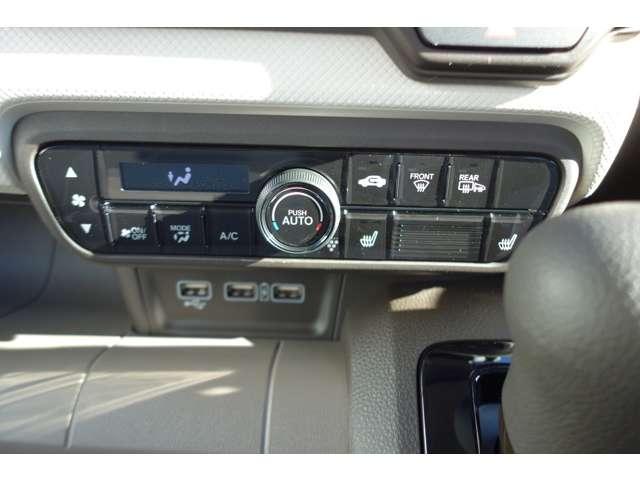 Lホンダセンシング 前後ドライブレコーダー装備 衝突軽減 ナビTV Iストップ DVD再生 CD 前席シートヒーター バックカメラ付 フルセグ スマートキー オートクルーズ キーレス ETC車載器 オートエアコン 4WD(16枚目)