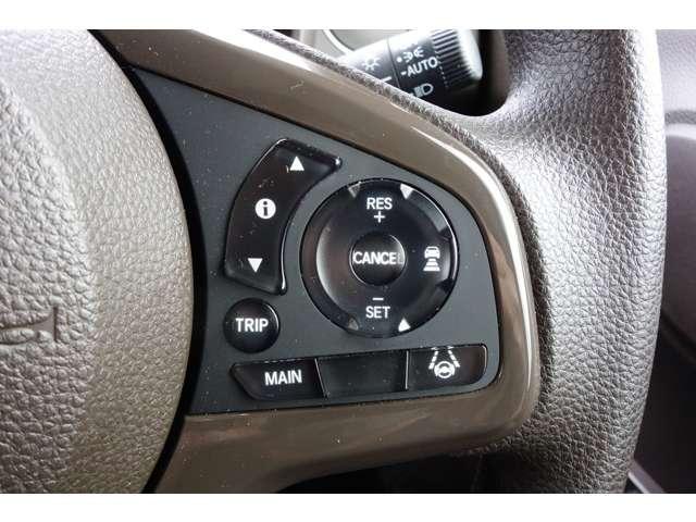 Lホンダセンシング 衝突軽減 ナビTV Iストップ CD 前席シートヒーター バックカメラ付 フルセグ スマートキー オートクルーズ キーレス ETC車載器 オートエアコン 4WD サイドエアバッグ 盗難防止装置 ABS(17枚目)