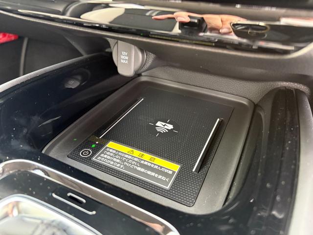 ヴェゼル ｅ：ＨＥＶＺ・ＰＬａＹパッケージ　登録済み未使用車４ＷＤ　禁煙　オートクルーズコントロール　アイドリングストップ　ＬＥＤヘッド　ＵＳＢ　電動テールゲート　衝突被害軽減システム　リヤカメラ　横滑り防止装置　ＥＴＣ　シートヒーター（15枚目）