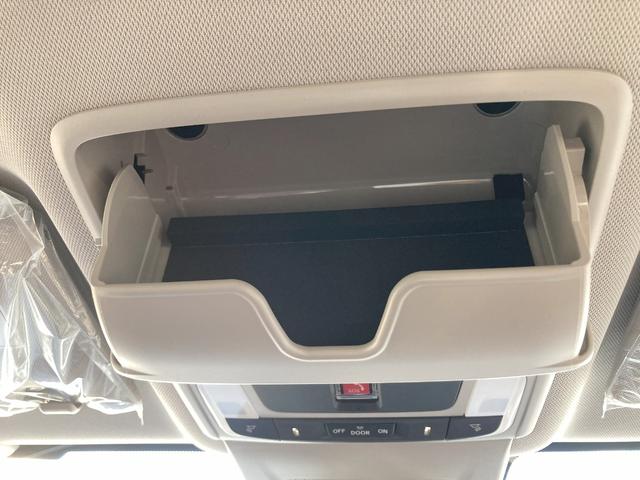 ＺＲ－Ｖ ｅ：ＨＥＶＺ　登録済み未使用車　全周囲モニター　電動リヤゲート　クルコン　ＬＥＤ　サイドエアバック　ナビ・ＴＶ　スマートキー　４ＷＤ　ＵＳＢ　横滑り防止　ＥＴＣ　バックカメラ　アイドリングストップ　シートＨ（22枚目）