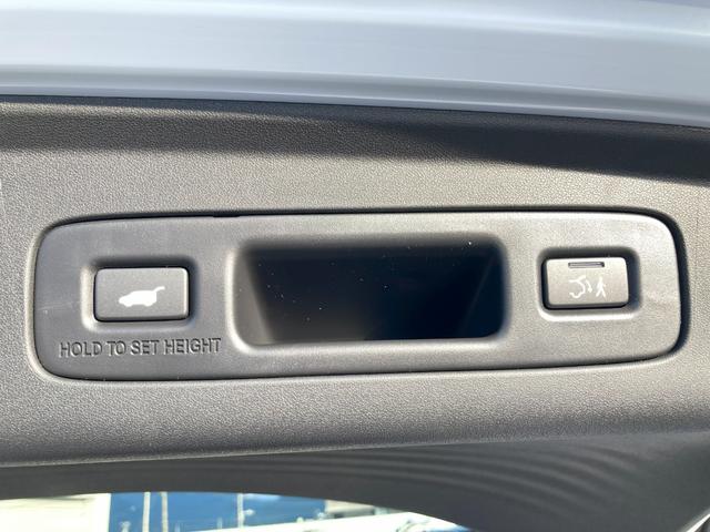 ＺＲ－Ｖ ｅ：ＨＥＶＺ　登録済み未使用車　全周囲モニター　電動リヤゲート　クルコン　ＬＥＤ　サイドエアバック　ナビ・ＴＶ　スマートキー　４ＷＤ　ＵＳＢ　横滑り防止　ＥＴＣ　バックカメラ　アイドリングストップ　シートＨ（32枚目）