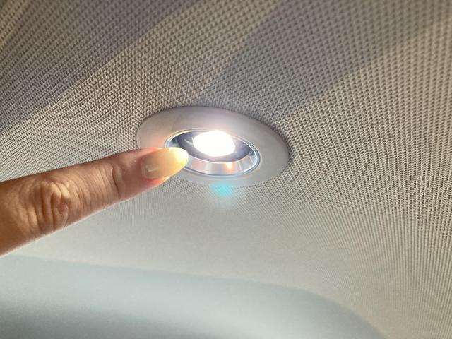 ZR-V e:HEVZ Pセンサー Bカメラ サイドエアバック パワ-シ-ト ナビTV LEDヘッドライト USB接続 Sヒーター 禁煙 サポカー ETC車載器 パワーステアリング スマートキー 横滑り防止 キーフリー(27枚目)