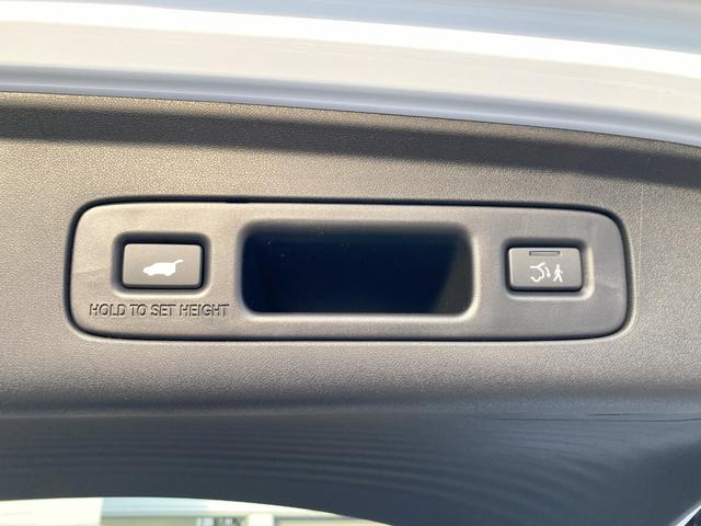 ZR-V e:HEVZ Pセンサー Bカメラ サイドエアバック パワ-シ-ト ナビTV LEDヘッドライト USB接続 Sヒーター 禁煙 サポカー ETC車載器 パワーステアリング スマートキー 横滑り防止 キーフリー(31枚目)