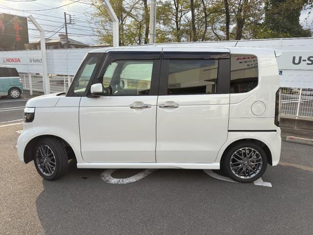 Ｎ－ＢＯＸカスタム ターボ　イモビライザー　衝突被害軽減　禁煙　キーフリー　Ｐセンサー　ＥＳＣ　パワステ　両席エアバック　サイドエアバッグ　ターボ車　ＵＳＢ接続　Ａライト　スマキー　Ｂカメ　パワーウィンドウ　ＥＴＣ（2枚目）