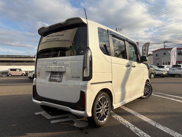 Ｎ－ＢＯＸカスタム ターボ　イモビライザー　衝突被害軽減　禁煙　キーフリー　Ｐセンサー　ＥＳＣ　パワステ　両席エアバック　サイドエアバッグ　ターボ車　ＵＳＢ接続　Ａライト　スマキー　Ｂカメ　パワーウィンドウ　ＥＴＣ（5枚目）