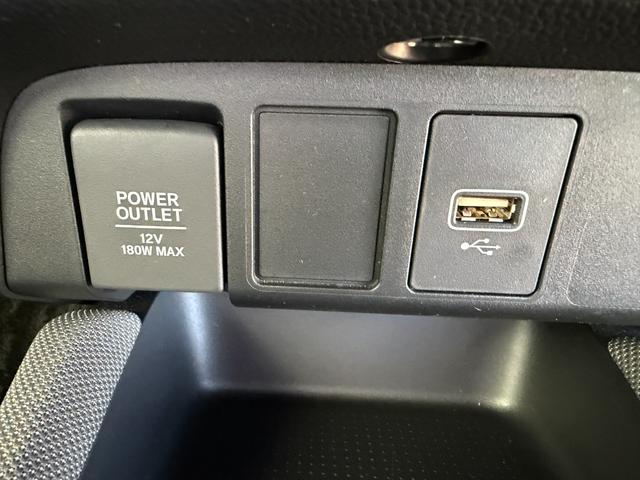 フィット e:HEVネス Rカメ サイドカーテンエアバック 地デジ USB LED オートエアコン スマキー エアバッグ オートライト ETC VSA キーレス クルコン ドライブレコーダー(17枚目)