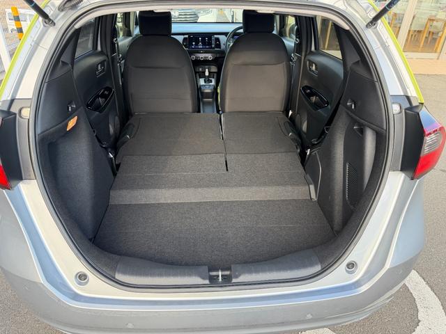 フィット e:HEVネス Rカメ サイドカーテンエアバック 地デジ USB LED オートエアコン スマキー エアバッグ オートライト ETC VSA キーレス クルコン ドライブレコーダー(29枚目)