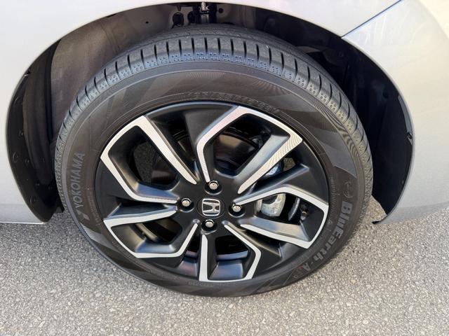 フィット e:HEVネス Rカメ サイドカーテンエアバック 地デジ USB LED オートエアコン スマキー エアバッグ オートライト ETC VSA キーレス クルコン ドライブレコーダー(32枚目)