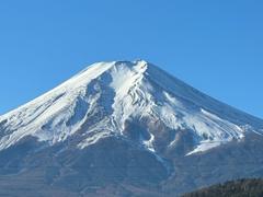 当店がある富士吉田市は富士山麓の町です。観光を兼ねてのご来店も一石二鳥、気分転換にもなりますのでお気軽にお越しくださいませ。雄大な富士と共にお待ちしております。 3