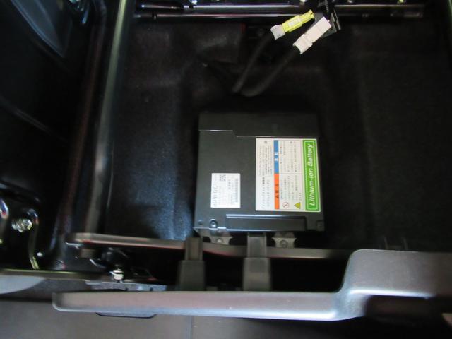 スペーシアカスタム カスタム HYBRID XS オートライト スライドドア プッシュスタート シートヒーター オートエアコン スズキセーフティーサポート 衝突被害軽減システム アイドリングストップ 横滑り防止機能 衝突安全ボディ 盗難防止システム(12枚目)